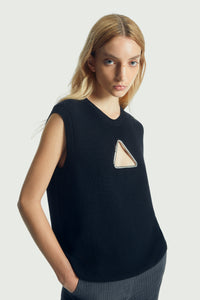 Triangle Sleeveless Knitted Sweater