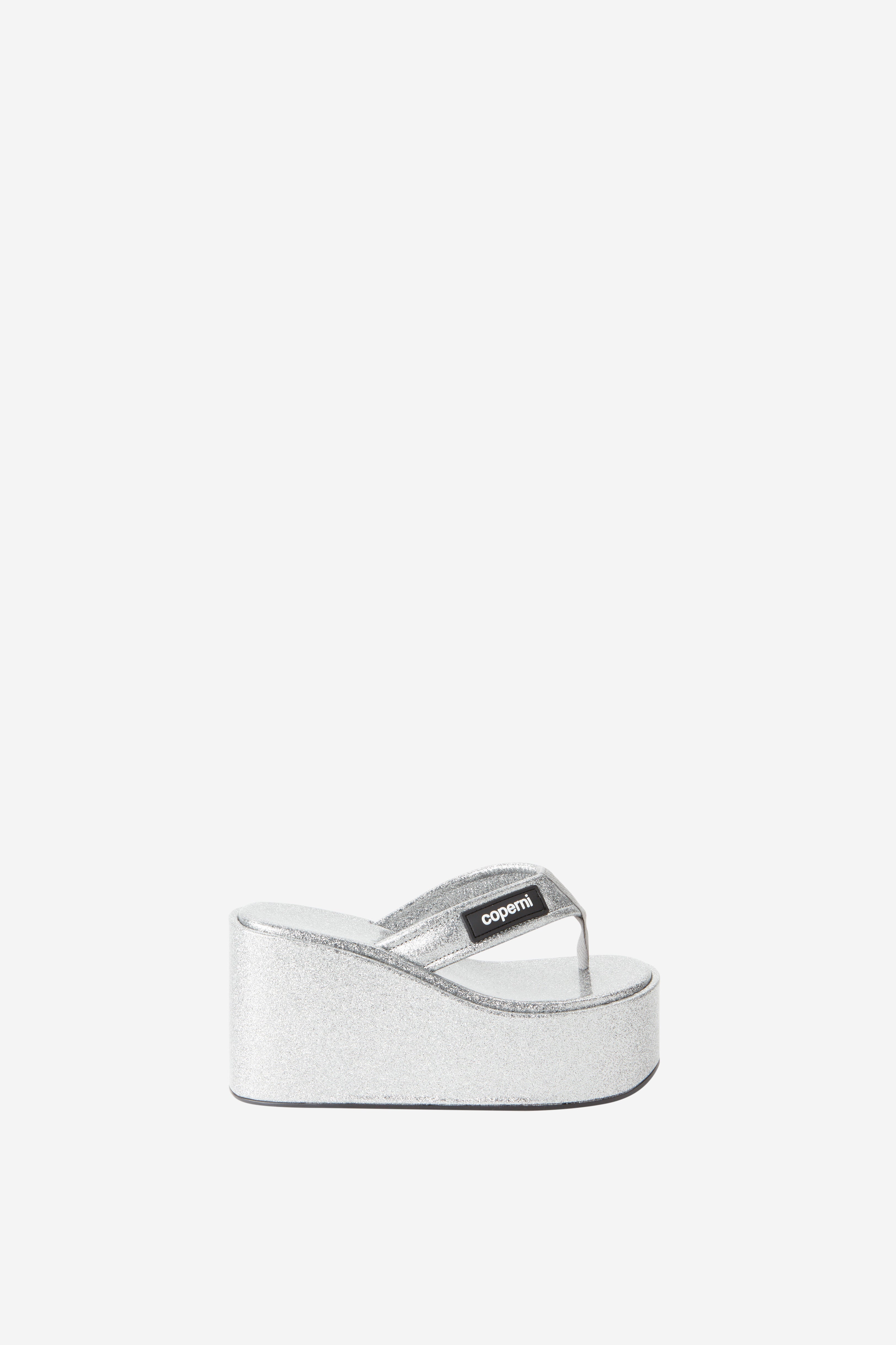 サンダル・ミュール COPERNI Women Sandals COPSH76F6015 BLK BLACK Platform thong sandals in black - Coperni | Mytheresa