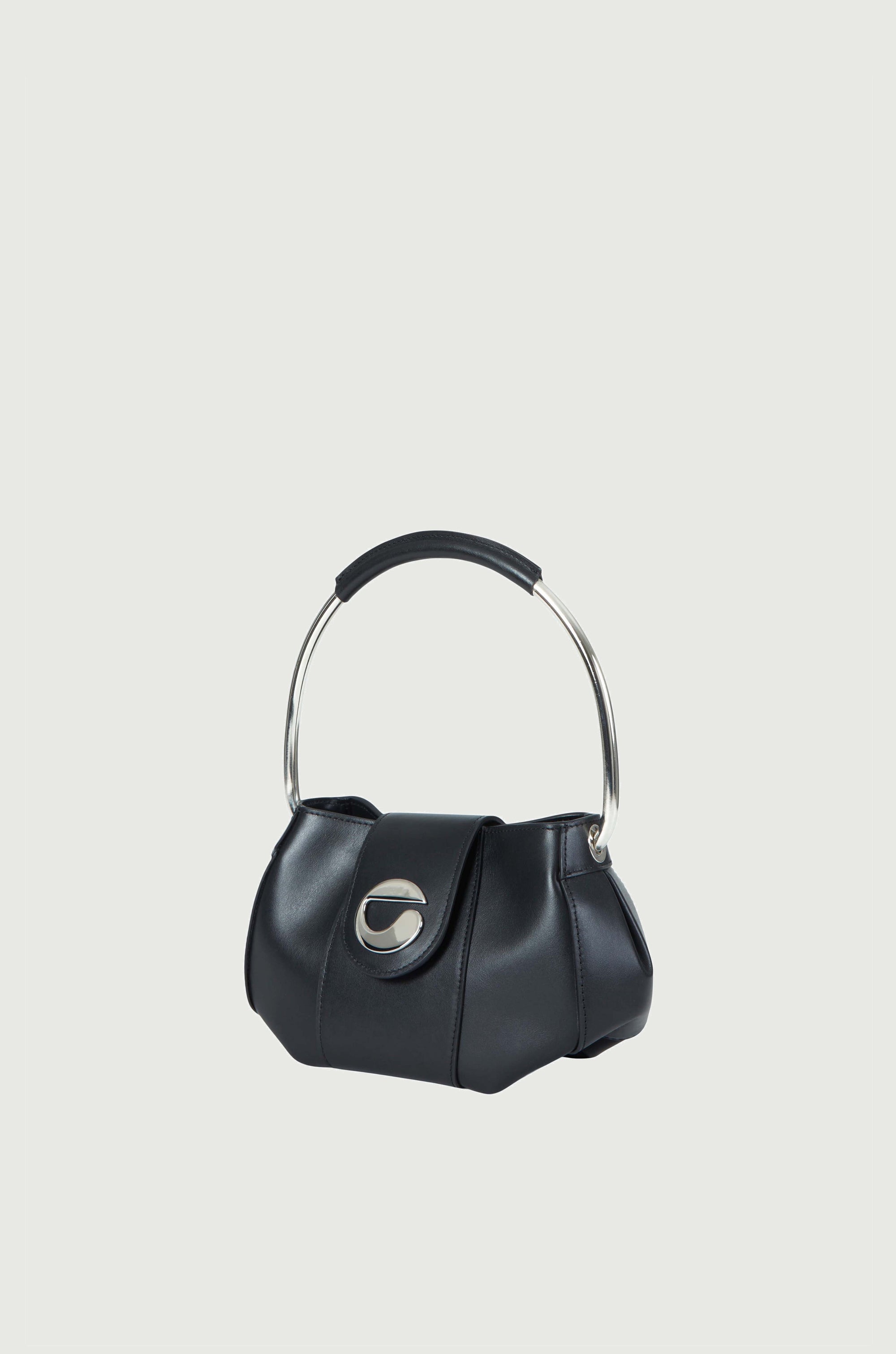 V-Ring Black Leather Tote Bag